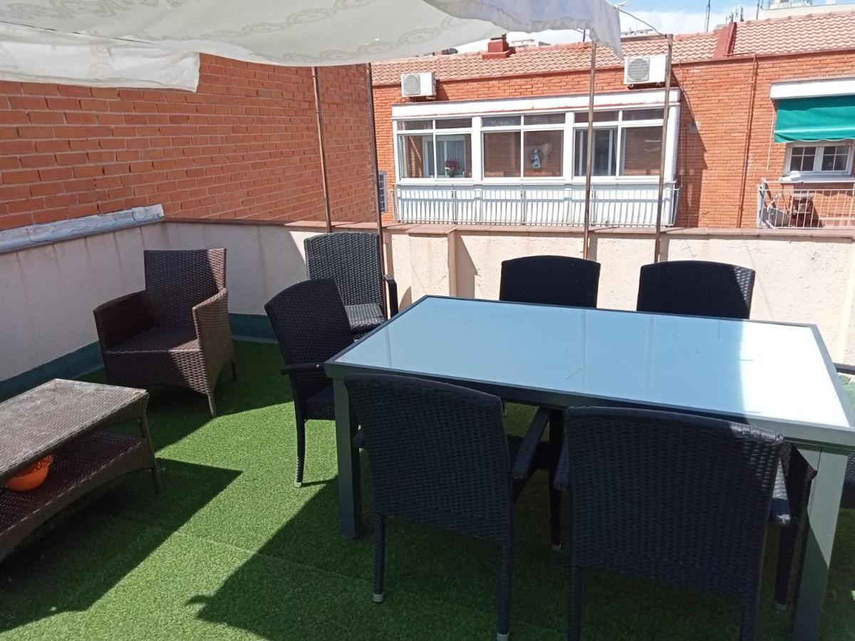 Hello Madrid Hotel Екстериор снимка