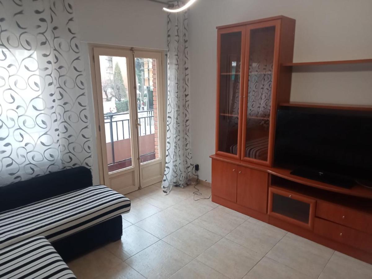 Hello Madrid Hotel Екстериор снимка