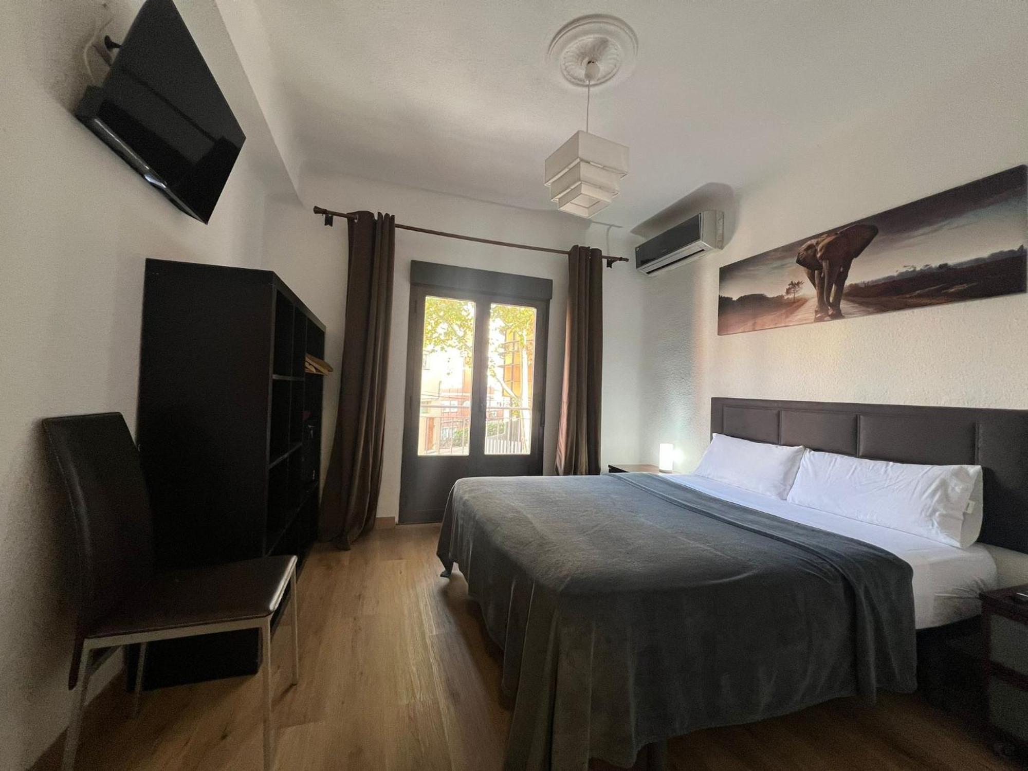 Hello Madrid Hotel Екстериор снимка