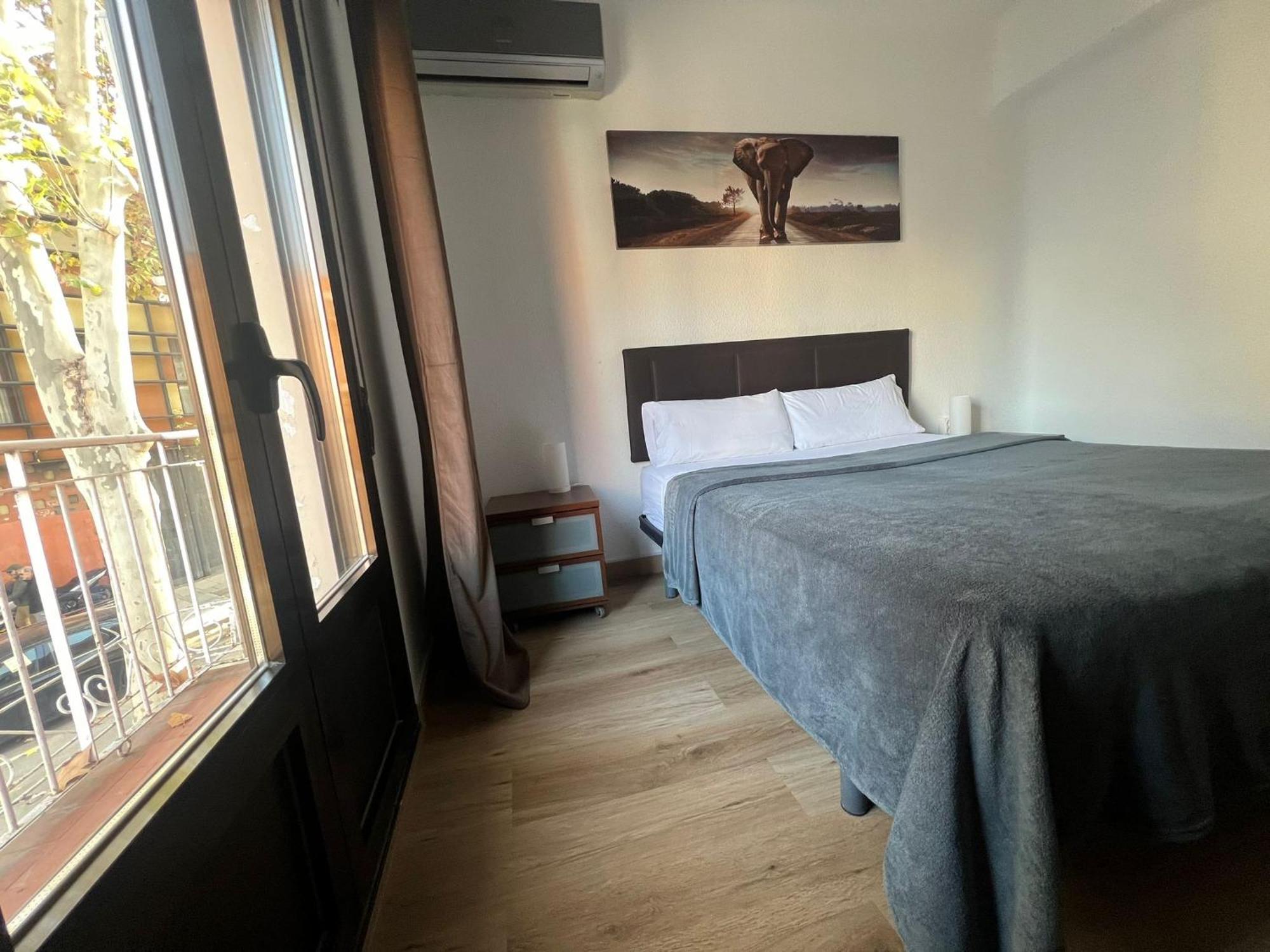 Hello Madrid Hotel Екстериор снимка