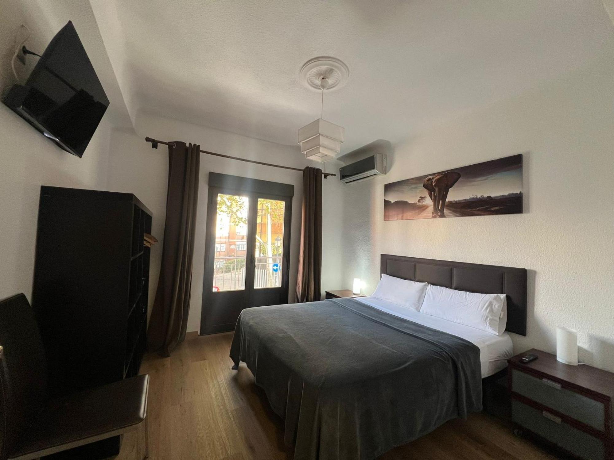 Hello Madrid Hotel Екстериор снимка