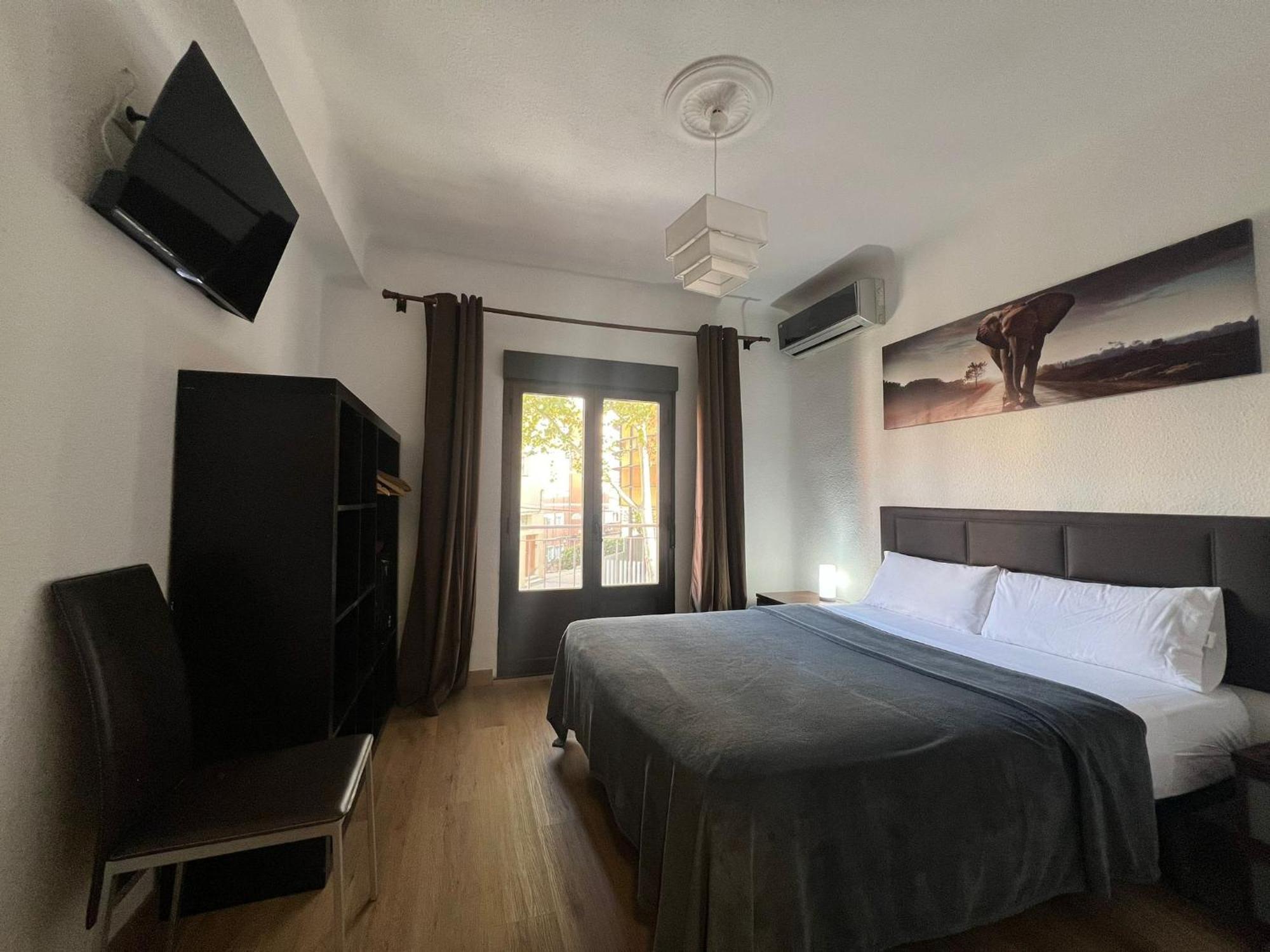 Hello Madrid Hotel Екстериор снимка